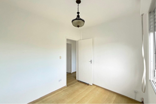Imagem Apartamento com 3 Quartos à Venda, 66 m² em Cristal - Porto Alegre Imagem Apartamento com 3 Quartos à Venda, 66 m² em Cristal - Porto Alegre