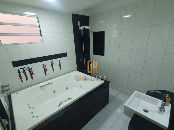 Imagem Casa com 3 Quartos à Venda, 300 m² em Setor Faiçalville - Goiânia Imagem Casa com 3 Quartos à Venda, 300 m² em Setor Faiçalville - Goiânia