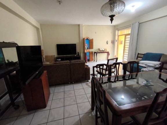 Imagem Casa com 6 Quartos à Venda, 311 m² em Jardim Da Luz - Goiania Imagem Casa com 6 Quartos à Venda, 311 m² em Jardim Da Luz - Goiania