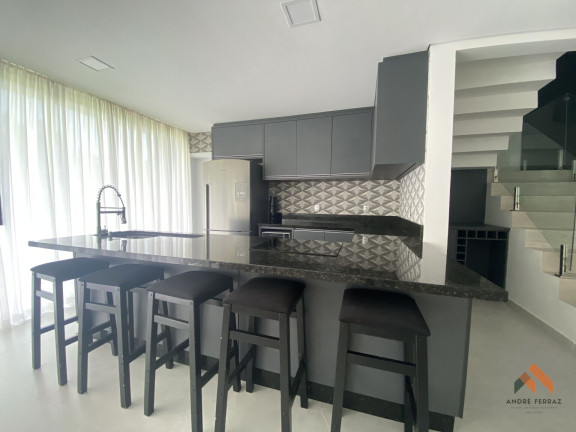 Imagem Casa com 4 Quartos à Venda, 268 m²