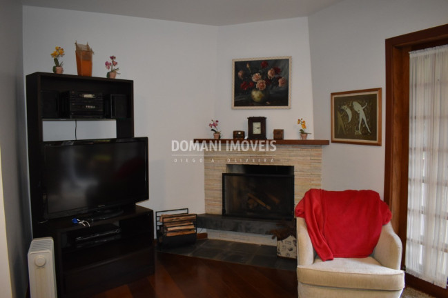 Imagem Imóvel com 3 Quartos à Venda, 104 m² em Região De Capivari - Campos Do Jordão Imagem Imóvel com 3 Quartos à Venda, 104 m² em Região De Capivari - Campos Do Jordão