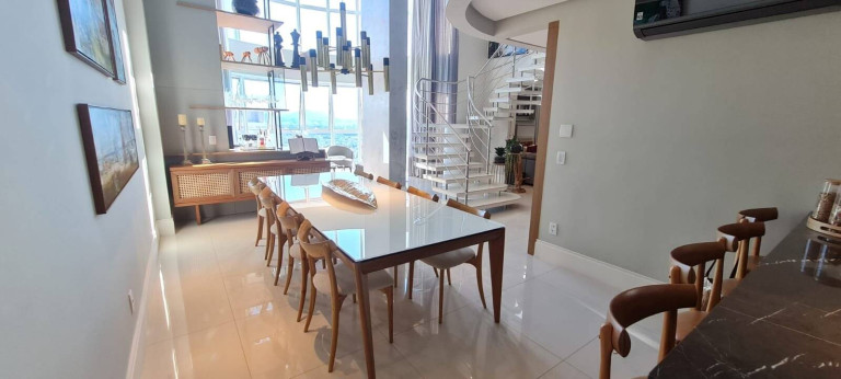 Apartamento com 4 Quartos à Venda, 233 m² em Barra Sul - Balneário Camboriú
