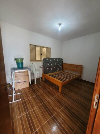 Imagem Casa com 2 Quartos à Venda, 70 m² em Residencial Coopemi - Guaratinguetá Imagem Casa com 2 Quartos à Venda, 70 m² em Residencial Coopemi - Guaratinguetá