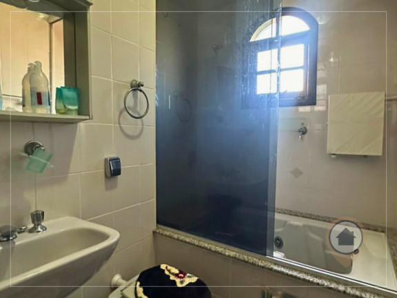 Imagem Casa com 3 Quartos à Venda, 240 m² em Parque Continental I - Guarulhos Imagem Casa com 3 Quartos à Venda, 240 m² em Parque Continental I - Guarulhos