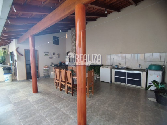 Imagem Casa com 3 Quartos à Venda, 300 m² em Boa Vista - Uberaba Imagem Casa com 3 Quartos à Venda, 300 m² em Boa Vista - Uberaba