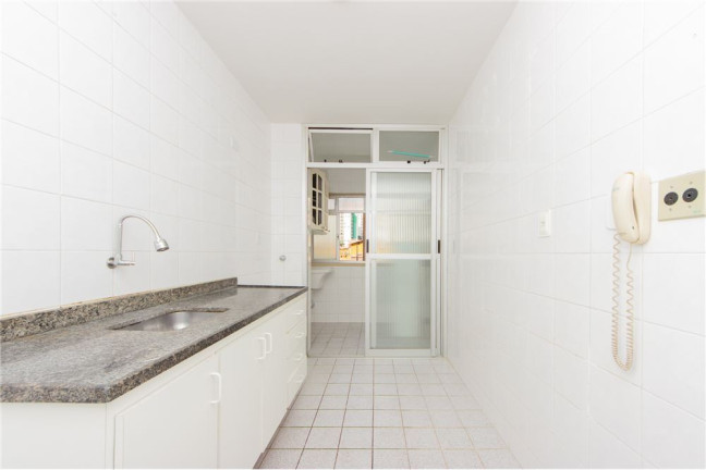 Imagem Imóvel com 3 Quartos à Venda, em Itaquera - São Paulo Imagem Imóvel com 3 Quartos à Venda, em Itaquera - São Paulo