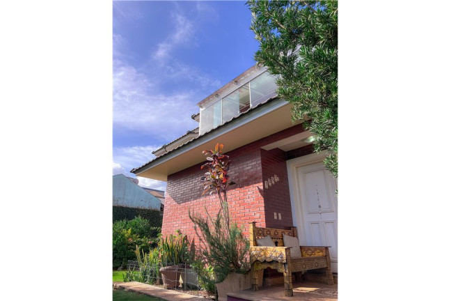 Imagem Casa com 4 Quartos à Venda, em São Lucas - Viamão Imagem Casa com 4 Quartos à Venda, em São Lucas - Viamão