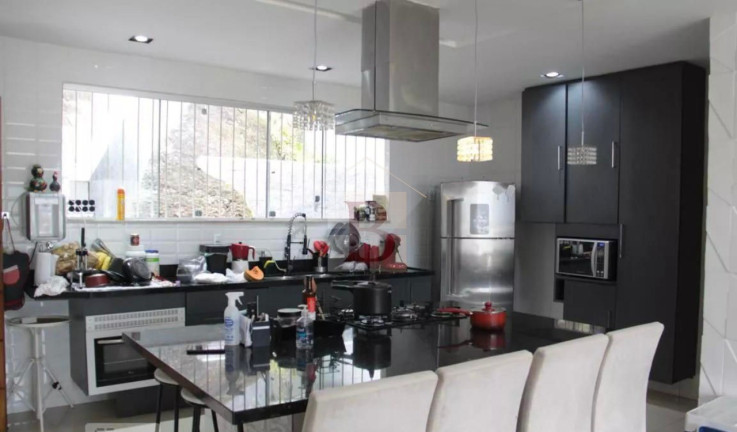 Imagem Casa com 4 Quartos à Venda, 240 m² em São Francisco - Niterói