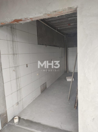 Imagem Imóvel com 3 Quartos à Venda, 143 m² em Centro - Ubatuba Imagem Imóvel com 3 Quartos à Venda, 143 m² em Centro - Ubatuba