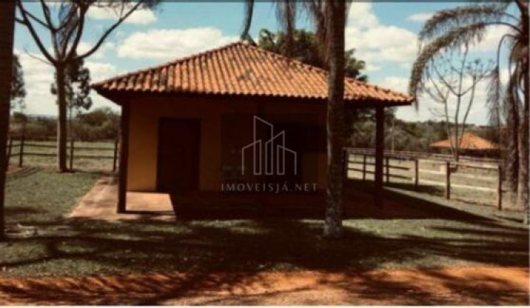 Imagem Imóvel com 5 Quartos à Venda, 98.800 m² em Jardim Lucila - Tatuí Imagem Imóvel com 5 Quartos à Venda, 98.800 m² em Jardim Lucila - Tatuí