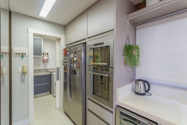 Imagem Casa com 3 Quartos à Venda, 380 m² em Camboriú Imagem Casa com 3 Quartos à Venda, 380 m² em Camboriú