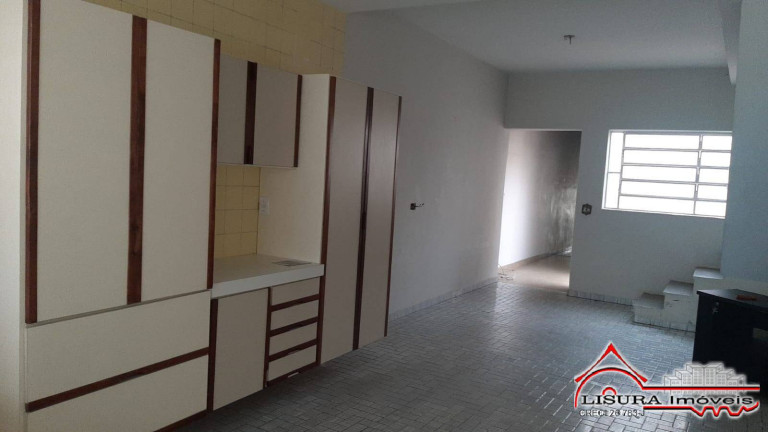 Imagem Casa com 3 Quartos à Venda, em Centro - Jacareí Imagem Casa com 3 Quartos à Venda, em Centro - Jacareí