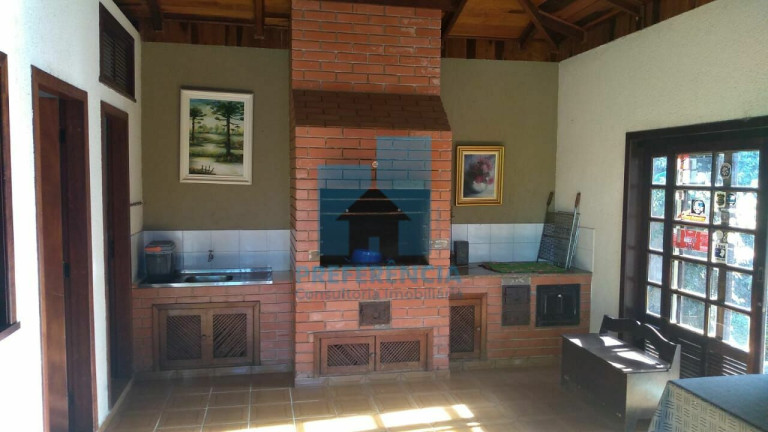 Imagem Casa com 6 Quartos à Venda, 416 m² em Oficinas - Ponta Grossa Imagem Casa com 6 Quartos à Venda, 416 m² em Oficinas - Ponta Grossa