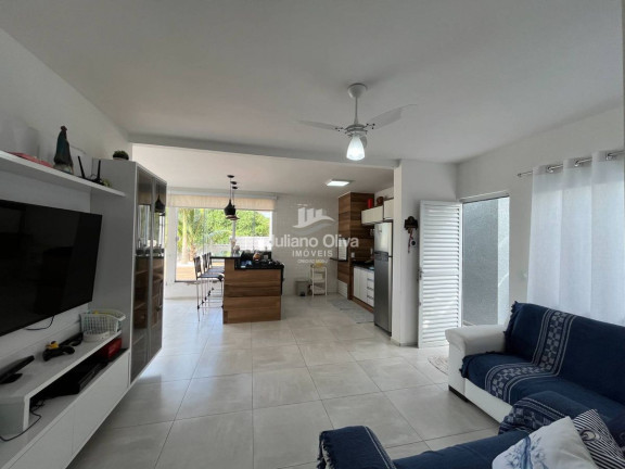 Imagem Casa com 3 Quartos à Venda, 99 m² em Barra Do Sai - Itapoá