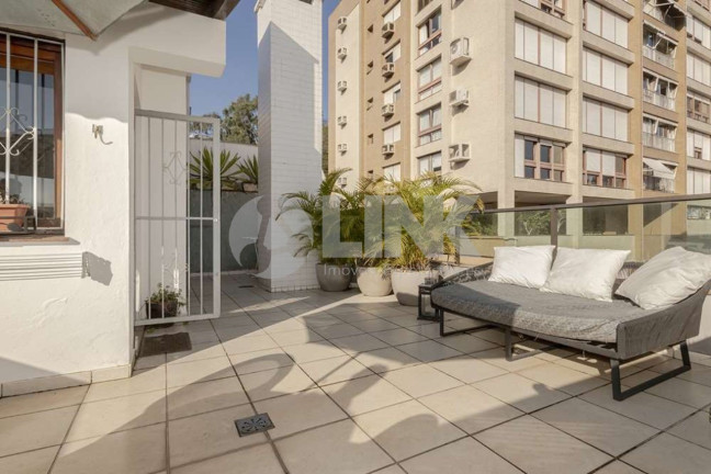 Imagem Imóvel com 2 Quartos à Venda, 149.207 m² em Auxiliadora - Porto Alegre Imagem Imóvel com 2 Quartos à Venda, 149.207 m² em Auxiliadora - Porto Alegre