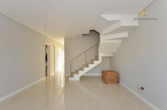 Imagem Sobrado com 3 Quartos à Venda, 121 m² em Xaxim - Curitiba Imagem Sobrado com 3 Quartos à Venda, 121 m² em Xaxim - Curitiba