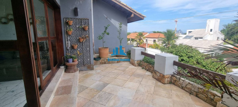 Imagem Casa com 4 Quartos à Venda, 850 m² em Piratininga - Niterói Imagem Casa com 4 Quartos à Venda, 850 m² em Piratininga - Niterói