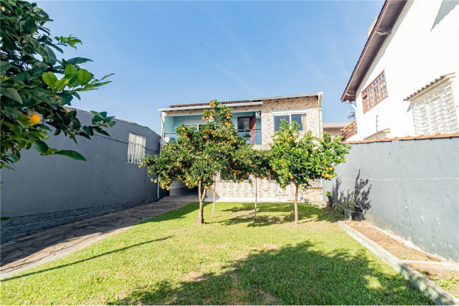 Imagem Casa com 2 Quartos à Venda, em Jardim Itu - Porto Alegre Imagem Casa com 2 Quartos à Venda, em Jardim Itu - Porto Alegre
