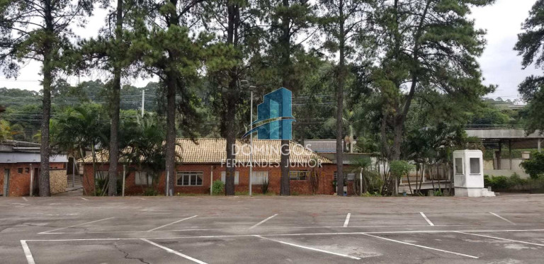 Terreno à Venda ou Locação, 2.493 m² em Itaquera - São Paulo