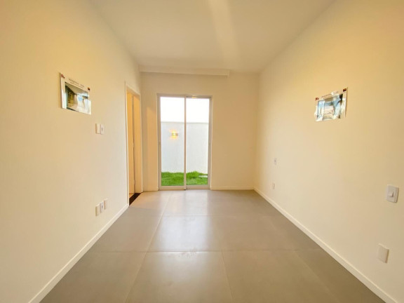 Imagem Casa com 3 Quartos à Venda, 210 m² em Sim - Feira De Santana Imagem Casa com 3 Quartos à Venda, 210 m² em Sim - Feira De Santana