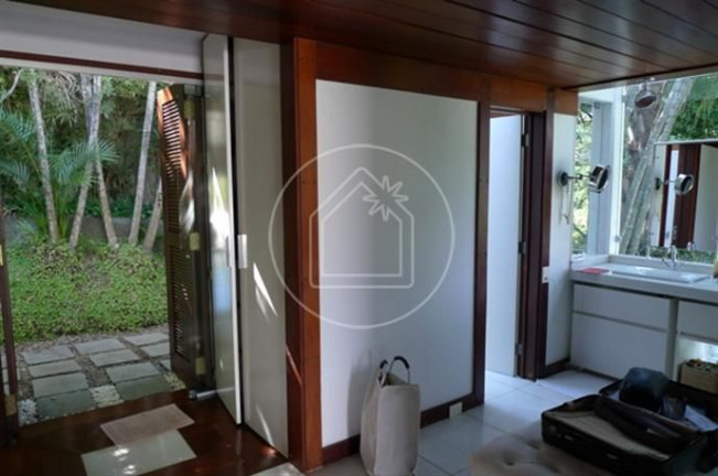 Imagem Casa com 4 Quartos à Venda, 808 m² em Itanhangá - Rio De Janeiro Imagem Casa com 4 Quartos à Venda, 808 m² em Itanhangá - Rio De Janeiro