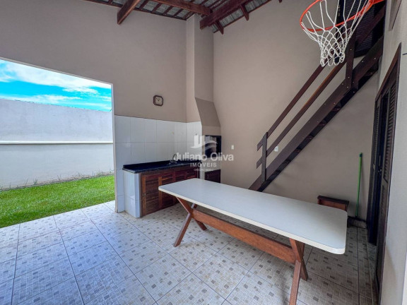 Imagem Casa com 3 Quartos à Venda, 145 m² em Barra Do Sai - Itapoá