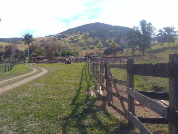 Imagem Fazenda à Venda, 100 m² em Ouros - Paraisópolis Imagem Fazenda à Venda, 100 m² em Ouros - Paraisópolis