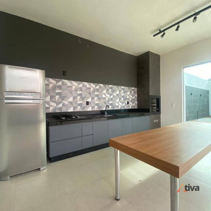 Imagem Casa com 3 Quartos à Venda, 200 m² Imagem Casa com 3 Quartos à Venda, 200 m²