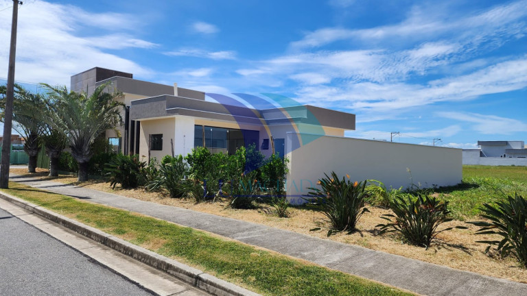 Imagem Casa com 3 Quartos à Venda, 186 m² em Ogiva - Cabo Frio