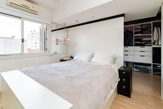 Imagem Apartamento com 3 Quartos à Venda, 114 m² em Higienópolis - Porto Alegre Imagem Apartamento com 3 Quartos à Venda, 114 m² em Higienópolis - Porto Alegre