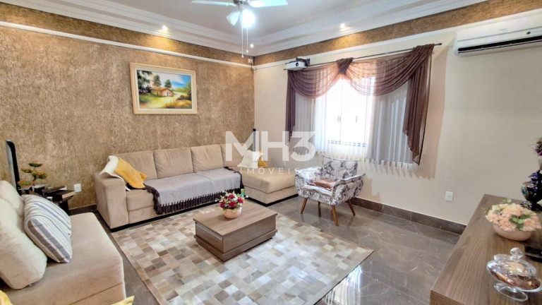 Imagem Casa com 4 Quartos à Venda, 215 m² em Vila Menuzzo - Sumaré Imagem Casa com 4 Quartos à Venda, 215 m² em Vila Menuzzo - Sumaré