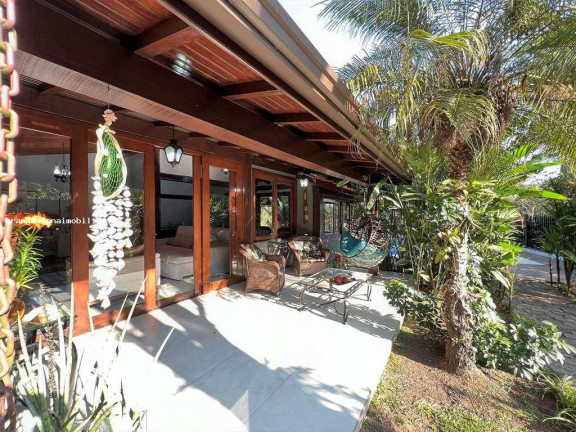 Imagem Casa à Venda, em Chácara Dos Lagos - Carapicuíba Imagem Casa à Venda, em Chácara Dos Lagos - Carapicuíba