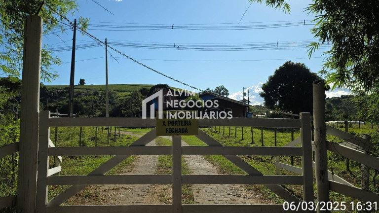 Imagem Chácara com 3 Quartos à Venda, 53.000 m² em Estrada Jardim - Itanhandu Imagem Chácara com 3 Quartos à Venda, 53.000 m² em Estrada Jardim - Itanhandu