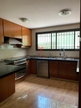 Imagem Casa com 7 Quartos à Venda, em Interlagos - São Paulo Imagem Casa com 7 Quartos à Venda, em Interlagos - São Paulo