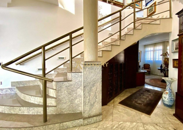Imagem Imóvel com 4 Quartos à Venda, 560 m² em Lourdes - Belo Horizonte Imagem Imóvel com 4 Quartos à Venda, 560 m² em Lourdes - Belo Horizonte