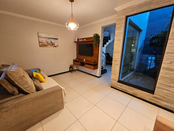 Imagem Casa com 3 Quartos à Venda, 180 m² em Cabral - Contagem Imagem Casa com 3 Quartos à Venda, 180 m² em Cabral - Contagem