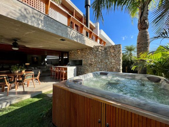 Imagem Casa com 4 Quartos à Venda, 350 m² em Morada Do Sol - Capao Da Canoa Imagem Casa com 4 Quartos à Venda, 350 m² em Morada Do Sol - Capao Da Canoa