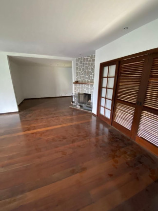 Imagem Casa com 5 Quartos à Venda, 211 m² em Alto - Teresópolis