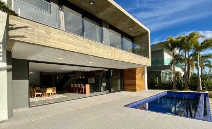 Imagem Casa com 5 Quartos à Venda, 350 m² em Centro - Xangri-lá Imagem Casa com 5 Quartos à Venda, 350 m² em Centro - Xangri-lá
