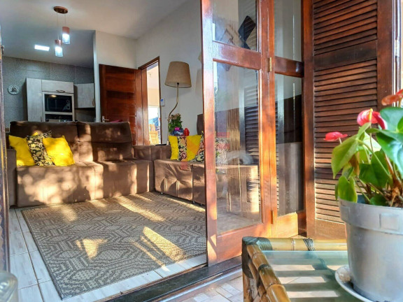 Imagem Casa com 3 Quartos à Venda, em Capão Da Canoa Imagem Casa com 3 Quartos à Venda, em Capão Da Canoa