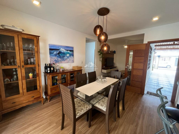 Imagem Casa com 3 Quartos à Venda, 275 m² em Parque Residencial Laranjeiras - Serra Imagem Casa com 3 Quartos à Venda, 275 m² em Parque Residencial Laranjeiras - Serra
