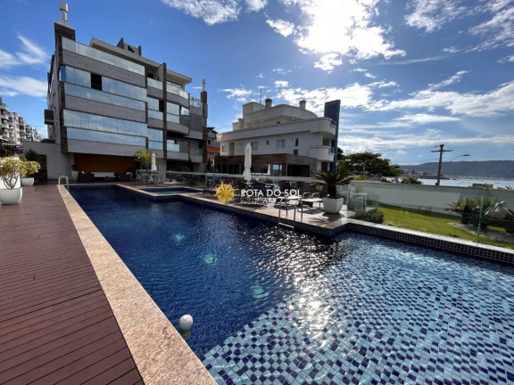 Apartamento com 3 Quartos à Venda, 230 m² em Centro - Bombinhas