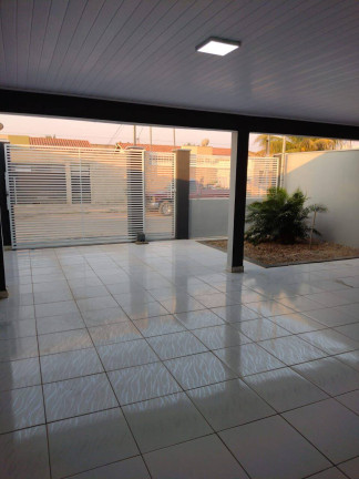 Imagem Casa com 2 Quartos à Venda, 200 m² em Cuiabá Imagem Casa com 2 Quartos à Venda, 200 m² em Cuiabá