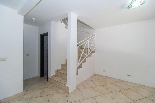 Imagem Casa de Condomínio com 3 Quartos para Alugar, 81 m² em São Braz - Curitiba Imagem Casa de Condomínio com 3 Quartos para Alugar, 81 m² em São Braz - Curitiba
