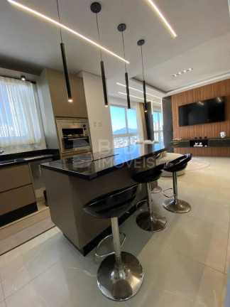 Imagem Apartamento com 3 Quartos à Venda, 144 m² em Centro - Balneário Camboriú Imagem Apartamento com 3 Quartos à Venda, 144 m² em Centro - Balneário Camboriú
