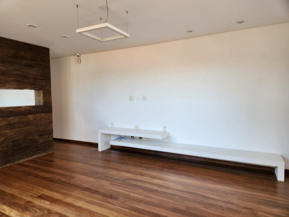 Imagem Casa com 3 Quartos para Alugar, 189 m² em Mirandópolis - São Paulo