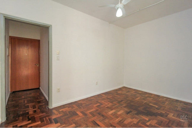 Imagem Imóvel com 1 Quarto à Venda, 26 m² em Santana - Porto Alegre Imagem Imóvel com 1 Quarto à Venda, 26 m² em Santana - Porto Alegre