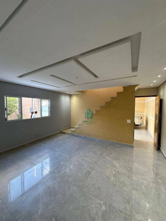 Imagem Sobrado com 3 Quartos à Venda, 165 m² em Cidade Soberana - Guarulhos