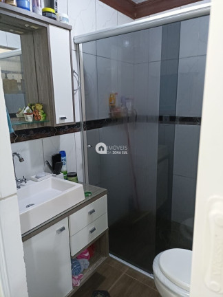 Imagem Casa com 2 Quartos à Venda, 97 m²
