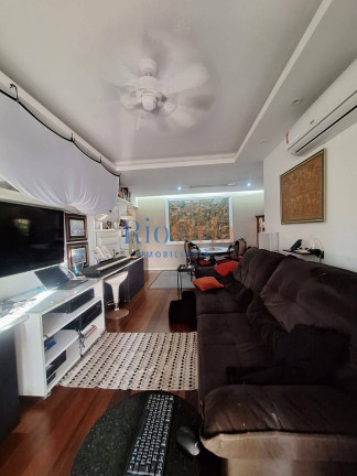 Imagem Apartamento com 3 Quartos à Venda, 129 m² em Barra Da Tijuca - Rio De Janeiro
